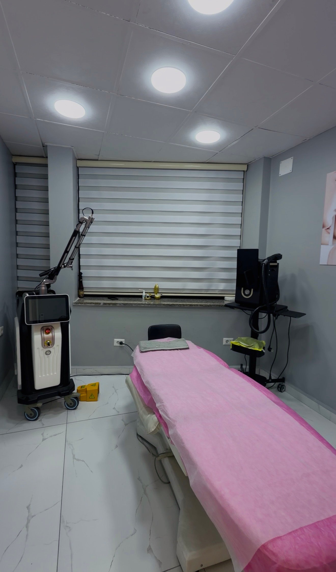 عيادة آينا - الوحدات